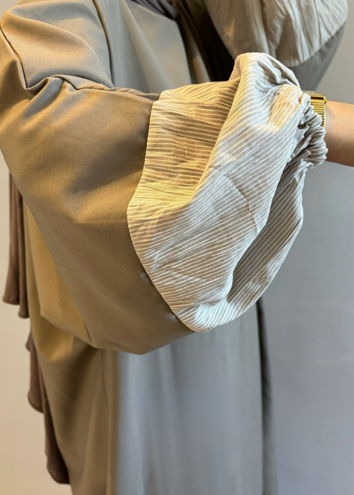 001 - ABAYA MANCHES BOUFFANTES ASH