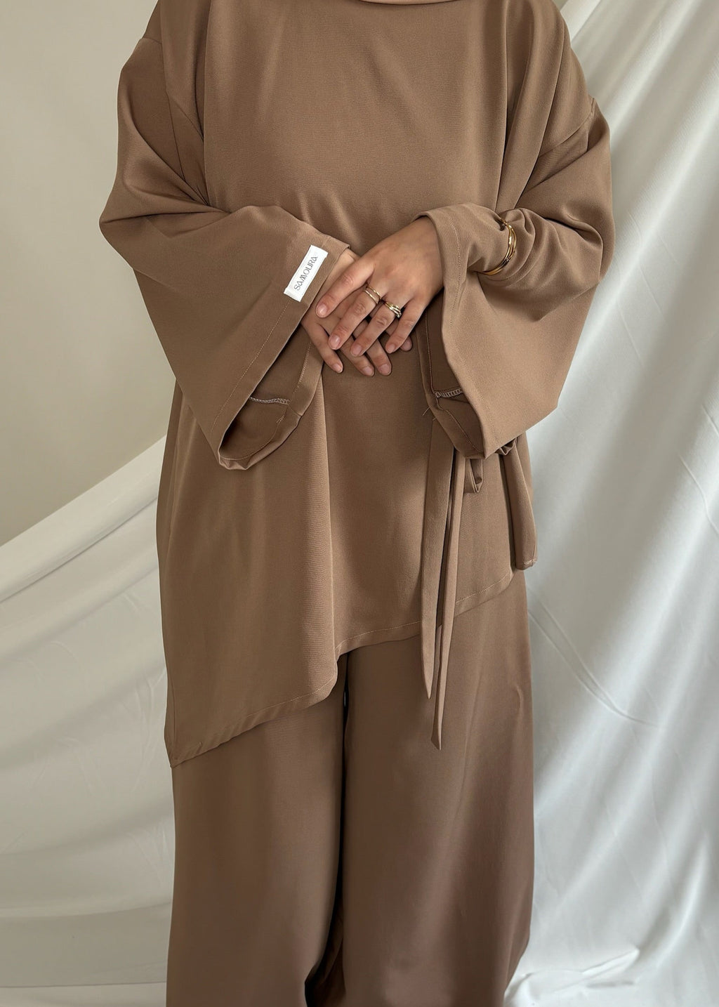 005 - ENSEMBLE ASYMÉTRIQUE